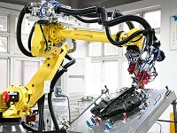 Çift Robotlu Plazma Ön Yüzey İşlemi & Poliüretan Conta Dökme Sistemi