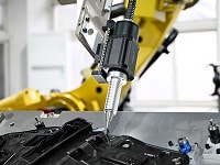 Çift Robotlu Plazma Ön Yüzey İşlemi & Poliüretan Conta Dökme Sistemi