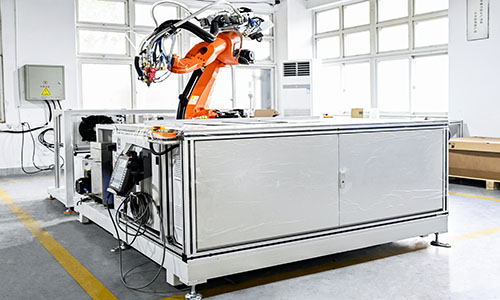 İki Bileşenli Robotik Conta Dökme Makinası