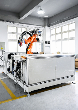 İki Bileşenli Robotik Conta Dökme Makinası